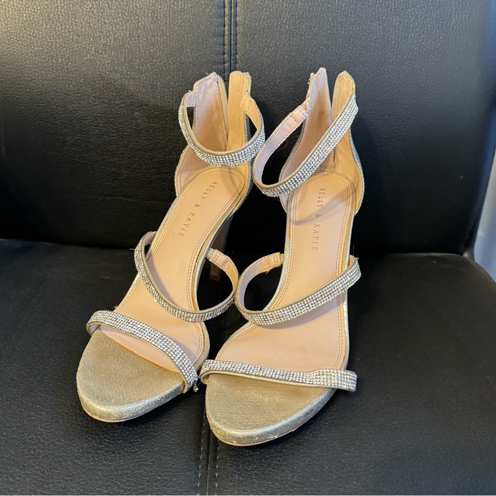Kelly & Katie Courtney Crystal Gold Three Strap Heel 9.5 Glitter Heel Wedding